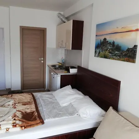 Apartment Center Delfina *